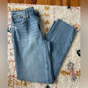KENSIE Light wash straight leg jeans -26